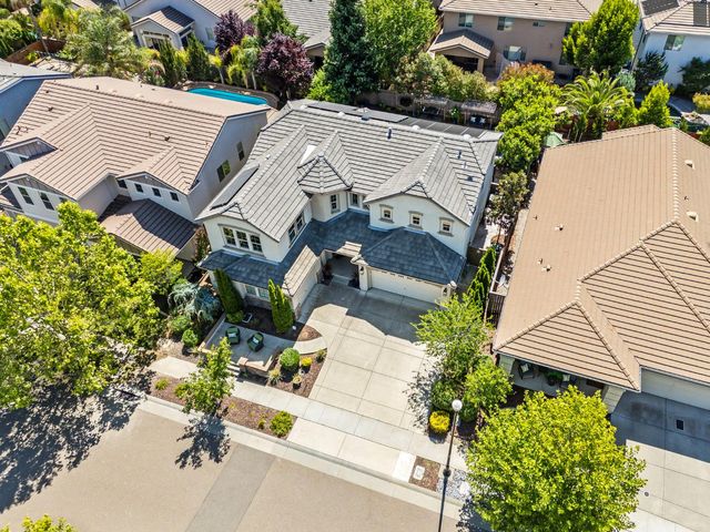 5033 Prairie Grass Way, Roseville, CA 95747