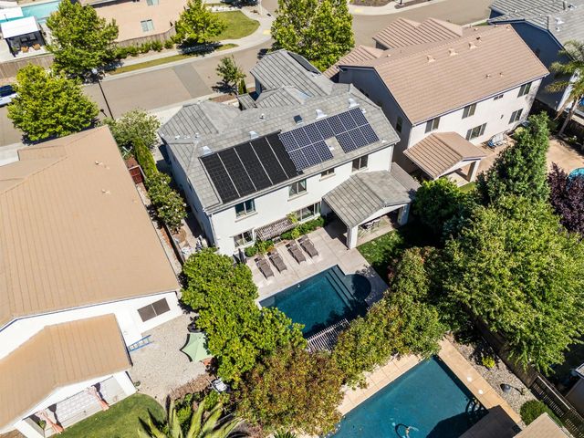 5033 Prairie Grass Way, Roseville, CA 95747