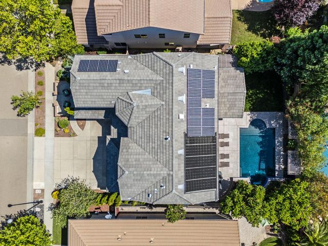 5033 Prairie Grass Way, Roseville, CA 95747