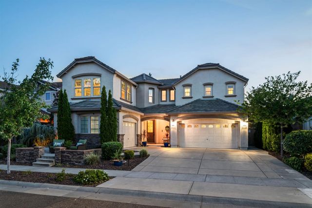 5033 Prairie Grass Way, Roseville, CA 95747