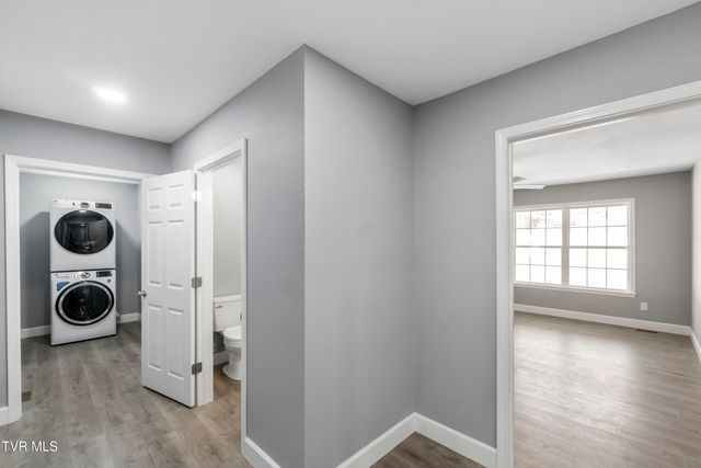 960 East Allens Bridge Road, Greeneville, TN 37743