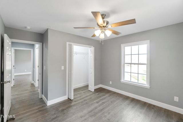 960 East Allens Bridge Road, Greeneville, TN 37743