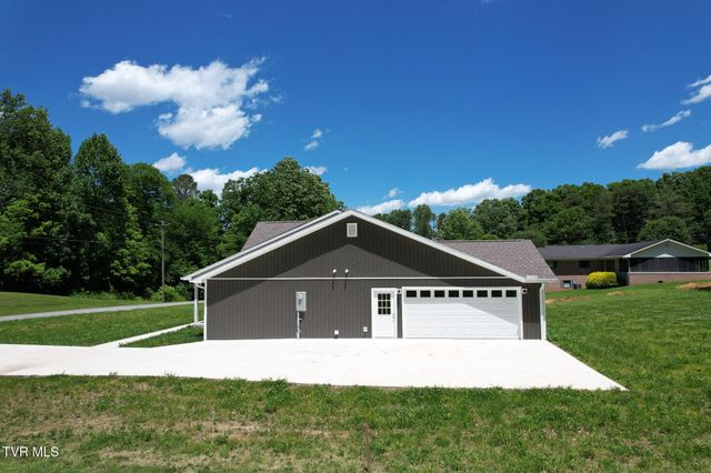 960 East Allens Bridge Road, Greeneville, TN 37743