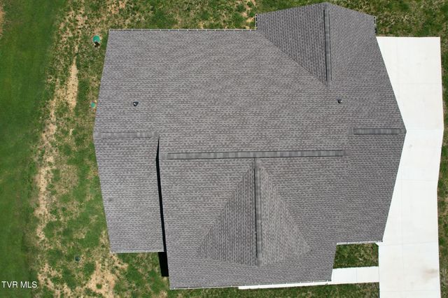 960 East Allens Bridge Road, Greeneville, TN 37743