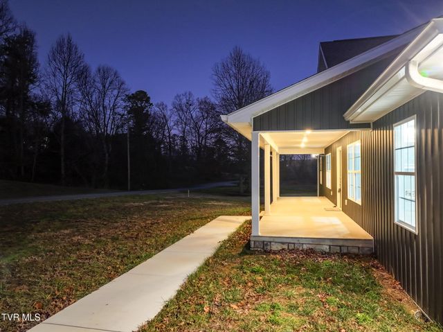 960 East Allens Bridge Road, Greeneville, TN 37743