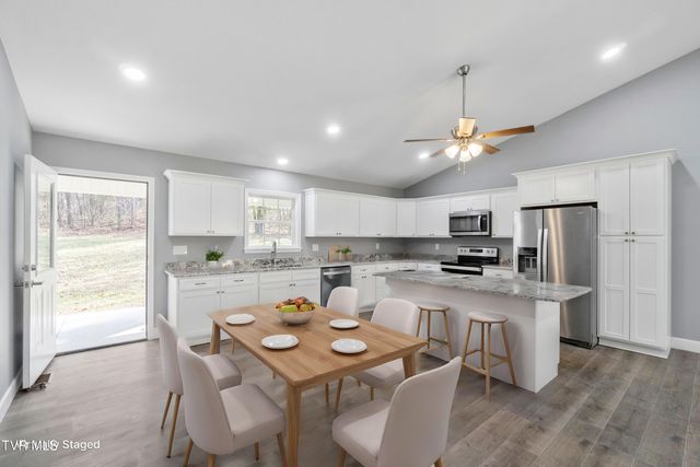 960 East Allens Bridge Road, Greeneville, TN 37743