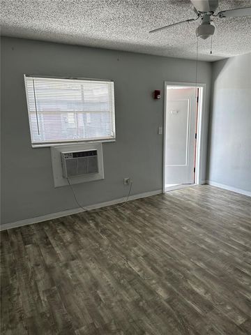 865 5TH AVENUE N 13, St Petersburg, FL 33701