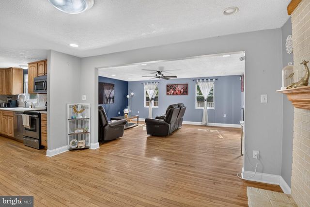 17316 AMITY DR, Gaithersburg, MD 20877