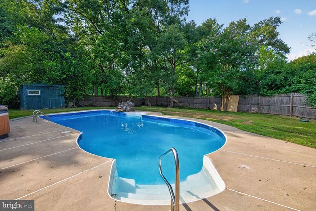 17316 AMITY DR, Gaithersburg, MD 20877