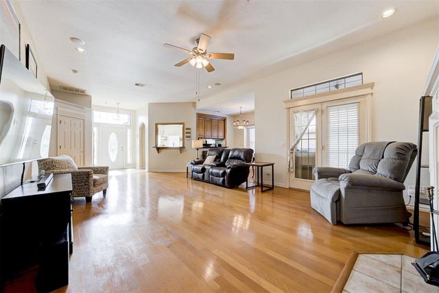 1137 Pinehurst Drive, Norman, OK 73072