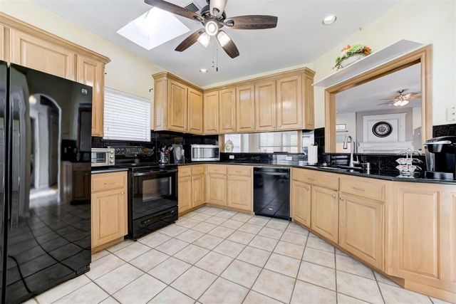 1137 Pinehurst Drive, Norman, OK 73072