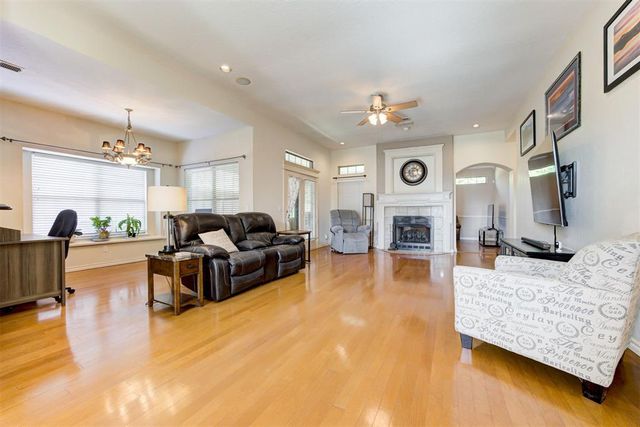 1137 Pinehurst Drive, Norman, OK 73072