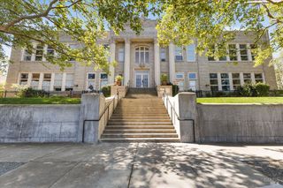 331 Keller St #6, Petaluma, CA 94952