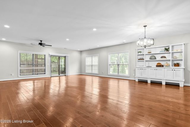 842 Artisan Pkwy, La Grange, KY 40031