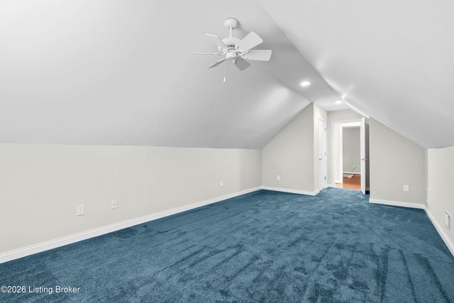 842 Artisan Pkwy, La Grange, KY 40031