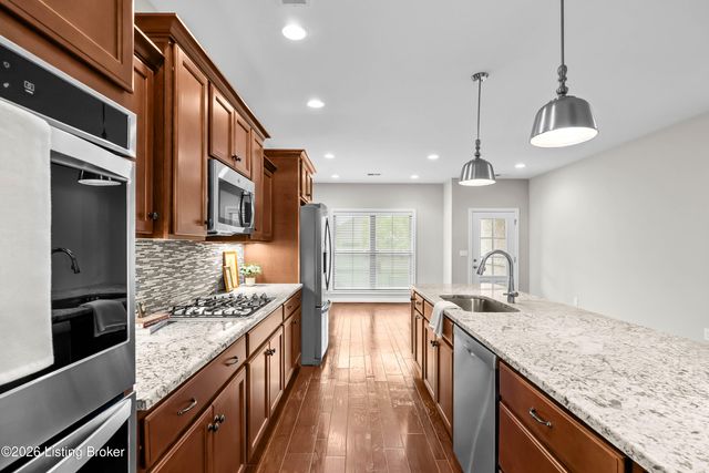 842 Artisan Pkwy, La Grange, KY 40031