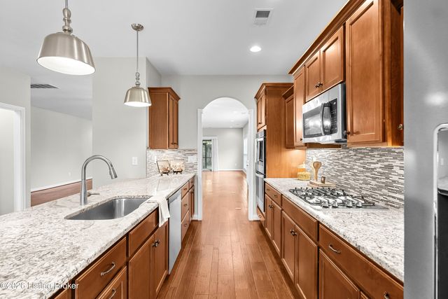 842 Artisan Pkwy, La Grange, KY 40031