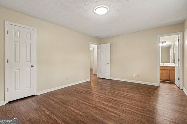 2835 Shane Drive, Snellville, GA 30078