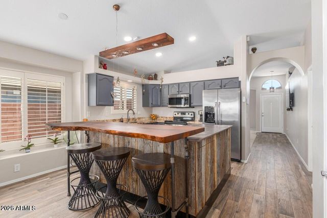 3908 W ROSE GARDEN Lane, Glendale, AZ 85308