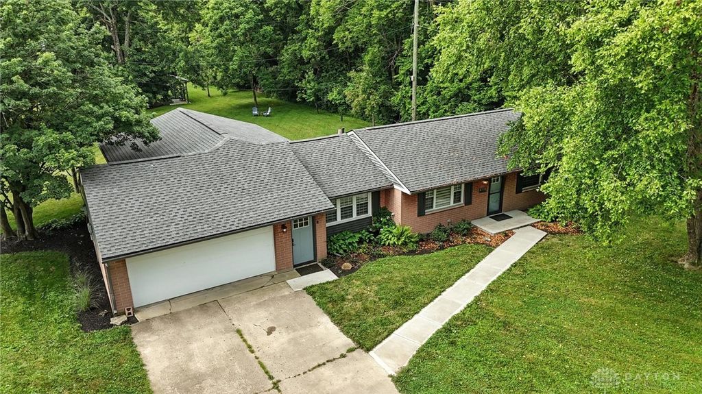 2001 Hatfield Road, Lebanon, OH 45036