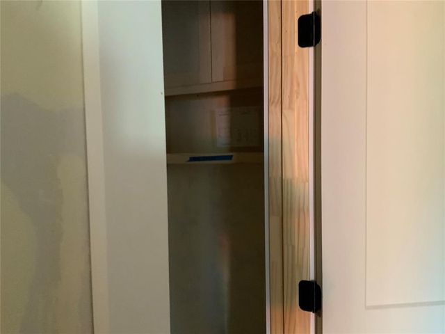 4604 Hambletonian Lane, Mustang, OK 73064