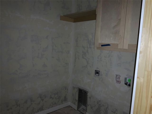 4604 Hambletonian Lane, Mustang, OK 73064