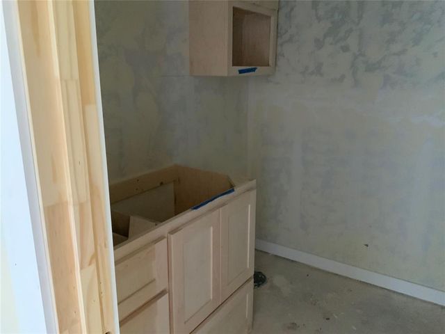 4604 Hambletonian Lane, Mustang, OK 73064