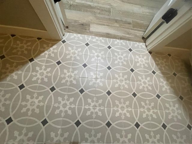 4604 Hambletonian Lane, Mustang, OK 73064