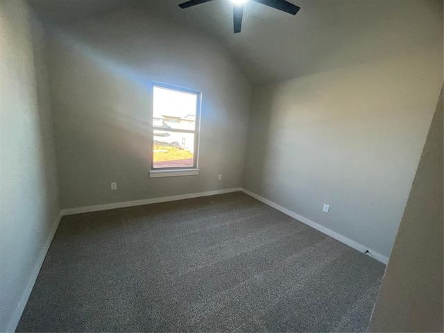 4604 Hambletonian Lane, Mustang, OK 73064