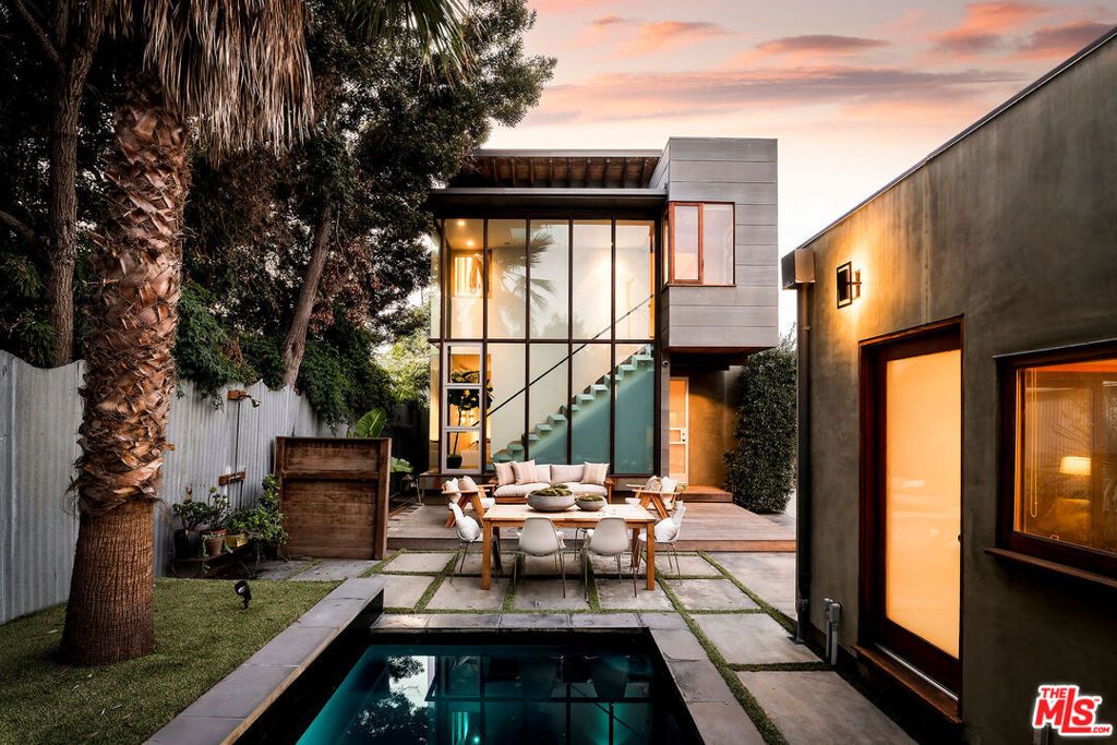 1104 NOWITA Place, Venice, CA 90291