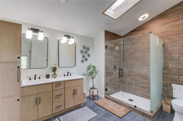 8515 Lake Drive, Snellville, GA 30039