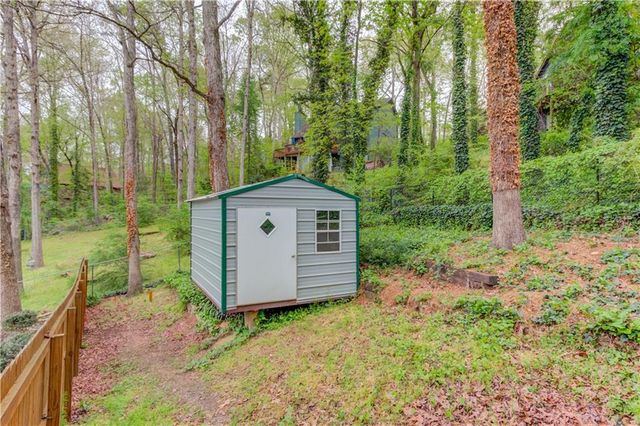 8515 Lake Drive, Snellville, GA 30039
