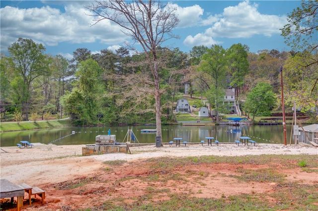 8515 Lake Drive, Snellville, GA 30039