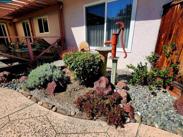 3559 Glacier Ct, Pleasanton, CA 94588