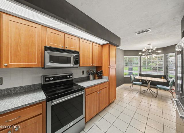 2013 Beaver Creek Drive, Port Orange, FL 32128