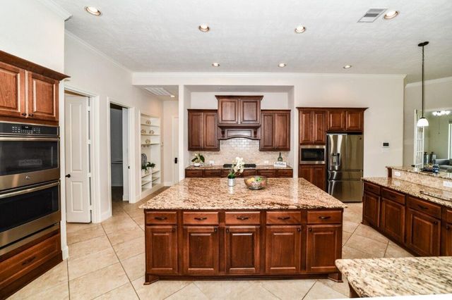 13819 Laurel Colony Trail, Houston, TX 77059