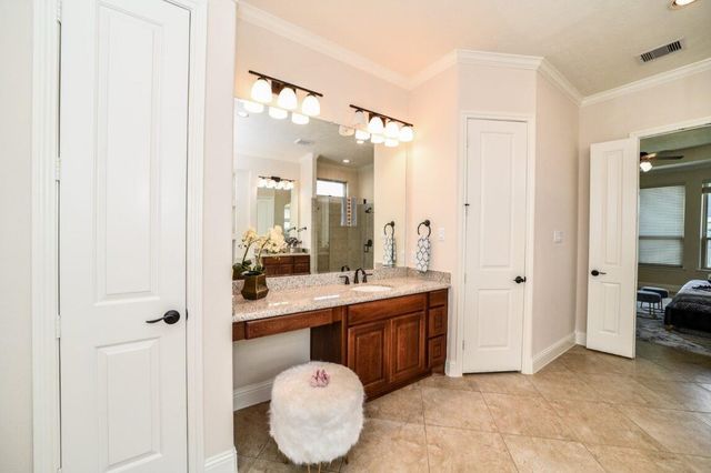 13819 Laurel Colony Trail, Houston, TX 77059