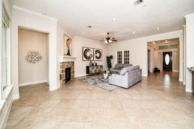 13819 Laurel Colony Trail, Houston, TX 77059