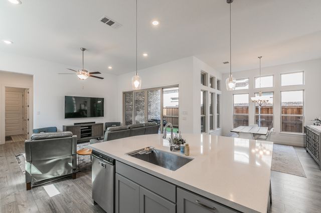 711 Artesian Drive, Argyle, TX 76226