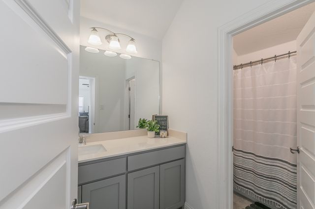 711 Artesian Drive, Argyle, TX 76226