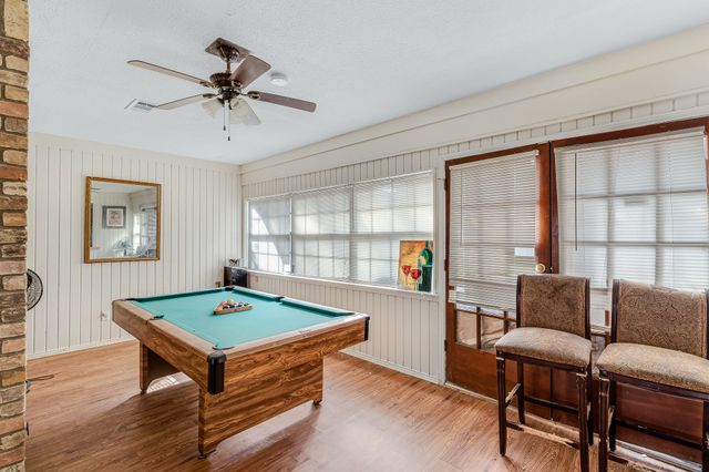 218 Clubbrook Circle, Desoto, TX 75115