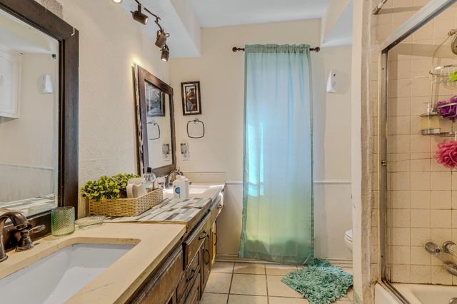 218 Clubbrook Circle, Desoto, TX 75115