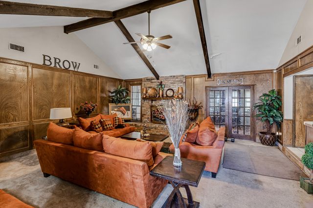 218 Clubbrook Circle, Desoto, TX 75115