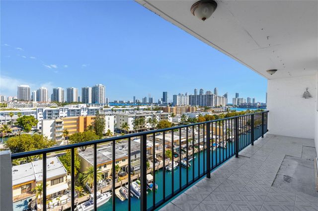 3545 NE 166th St 1004, North Miami Beach, FL 33160