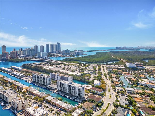 3545 NE 166th St 1004, North Miami Beach, FL 33160