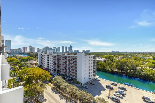 3545 NE 166th St 1004, North Miami Beach, FL 33160