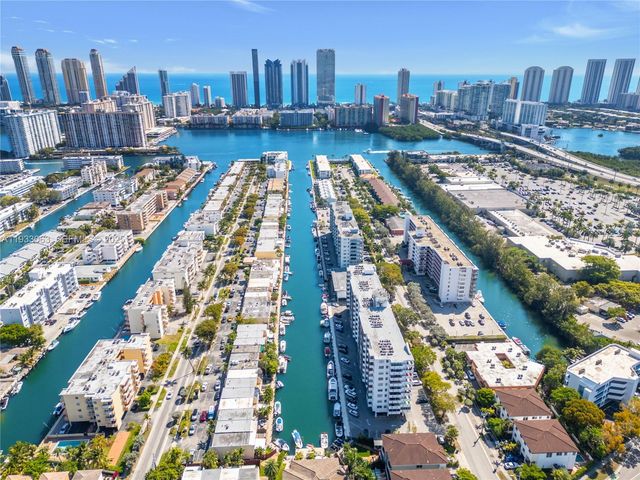 3545 NE 166th St 1004, North Miami Beach, FL 33160