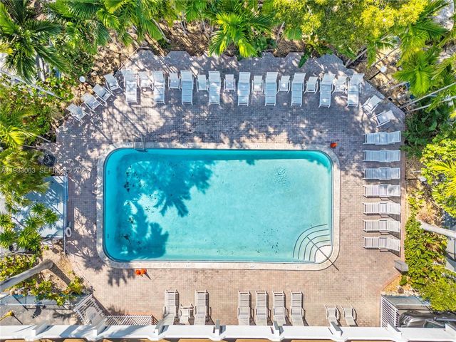 3545 NE 166th St 1004, North Miami Beach, FL 33160