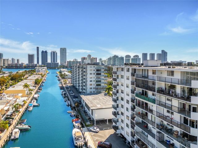 3545 NE 166th St 1004, North Miami Beach, FL 33160