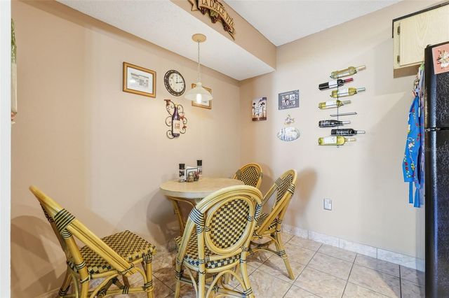 1345 PINE RIDGE CIRCLE E A2, Tarpon Springs, FL 34688